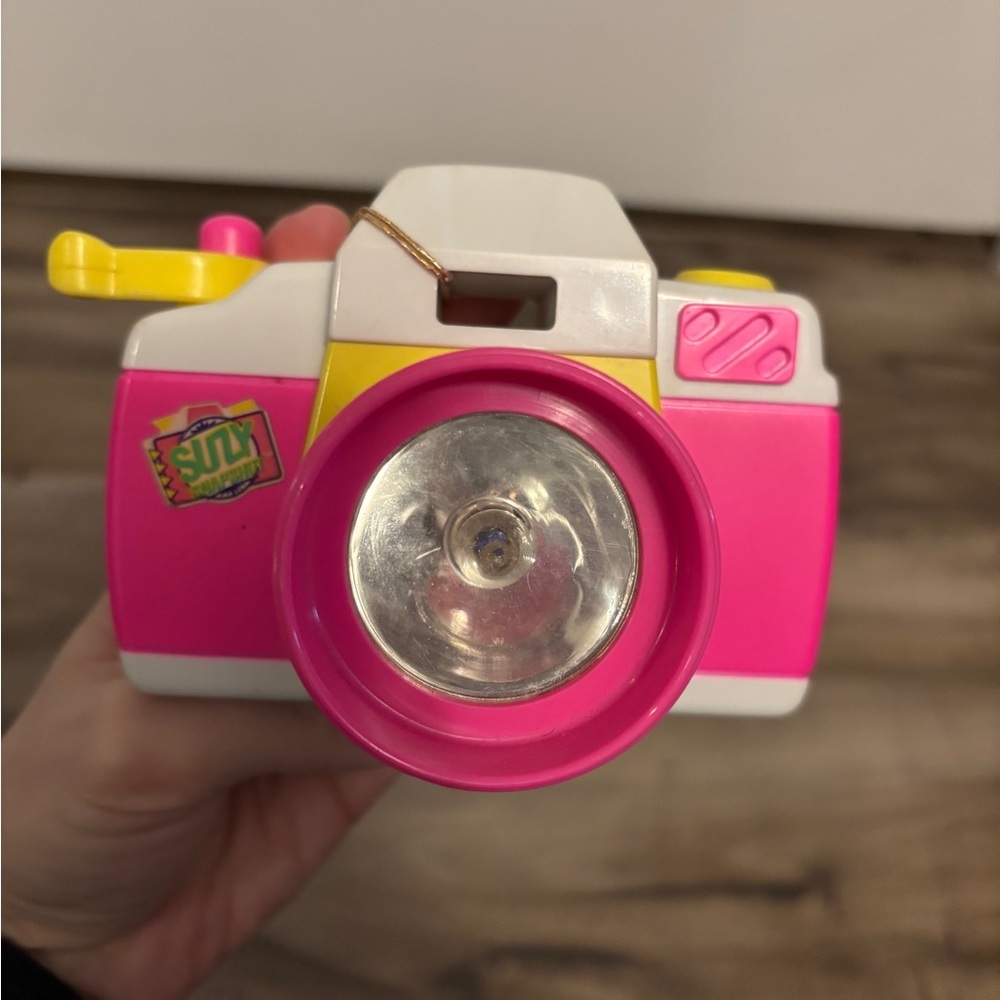 Vintage 1991 Galoob SUZY SNAPSHOT Camera Only, Reas